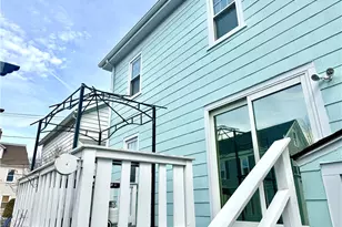 5 Byrnes St, Newport, RI 02840 - Photo 18