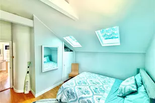 22 Dixon St, Newport, RI 02840 - Photo 12