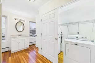 18 Glenwood Ave, Cranston, RI 02910 - Photo 28
