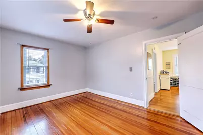 509 Middle Highway, Barrington, RI 02806 - Photo 8