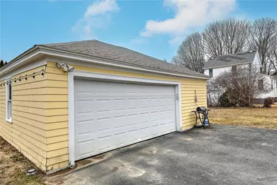 509 Middle Highway, Barrington, RI 02806 - Photo 28