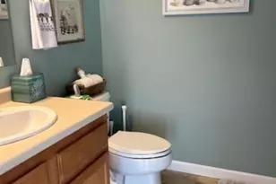 8 Byron Blvd, Warwick, RI 02888 - Photo 22