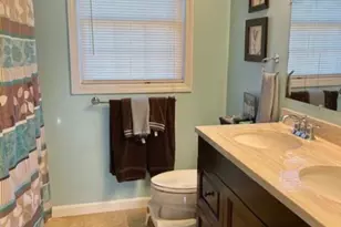 8 Byron Blvd, Warwick, RI 02888 - Photo 10