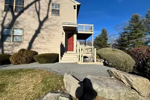 402 Pinewood Dr, Smithfield, RI 02917 - Photo 4