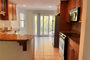 33 Starr Dr W, Narragansett, RI 02882 - Photo 4