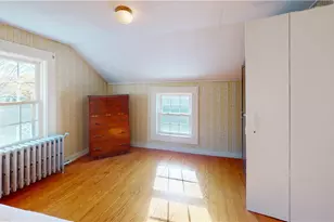 26 Freebody St, Newport, RI 02840 - Photo 14