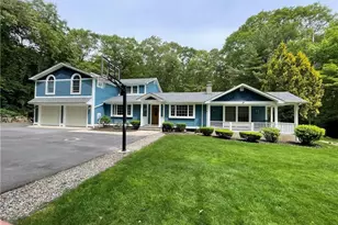 1785 Division Rd, East Greenwich, RI 02818 - Photo 1