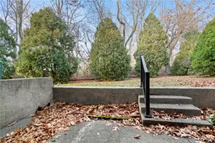 510 Child St, Warren, RI 02885 - Photo 8