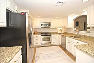 38 Lawton Brook Ln, Portsmouth, RI 02871 - Photo 14