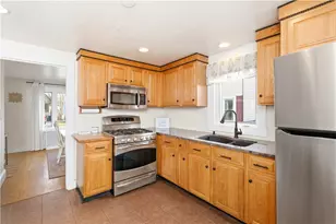 38 Bridgton Rd, Cranston, RI 02910 - Photo 26