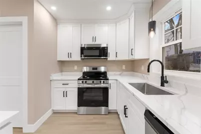 54 Diamond Street, Providence, RI 02907 - Photo 12