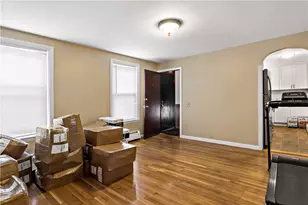 102 Francis Ave, Pawtucket, RI 02860 - Photo 8