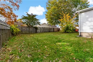 102 Francis Ave, Pawtucket, RI 02860 - Photo 4