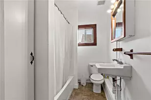 102 Francis Ave, Pawtucket, RI 02860 - Photo 18