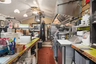 95 Warren Ave, East Providence, RI 02914 - Photo 18