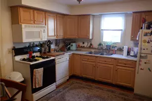 152 Woodbine St, Cranston, RI 02910 - Photo 6