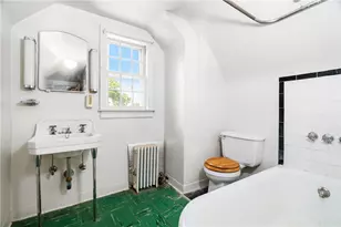 74 Highland St, Woonsocket, RI 02895 - Photo 30