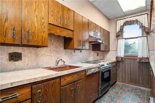 74 Highland St, Woonsocket, RI 02895 - Photo 14