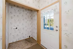 38 Hummingbird Ln, Tiverton, RI 02878 - Photo 42