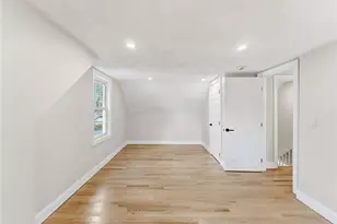 228 London Ave, Pawtucket, RI 02861 - Photo 24