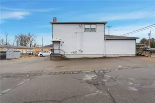 1060 Main St, West Warwick, RI 02893 - Photo 4