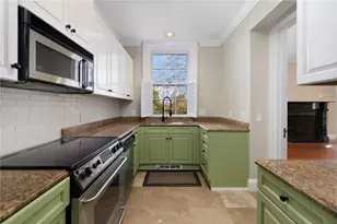 72 Manning St, Providence, RI 02906 - Photo 14