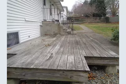 140 Lawrence Street, Cranston, RI 02920 - Photo 26