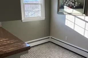 22 Laurel Ln, Lincoln, RI 02865 - Photo 12