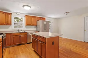 102 Jefferson Rd, Burrillville, RI 02830 - Photo 18