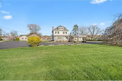 982 Warwick Avenue, Warwick, RI 02888 - Photo 12