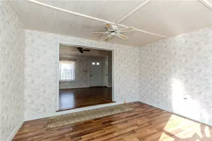 48 Cantaberry Ln, Coventry, RI 02816 - Photo 4