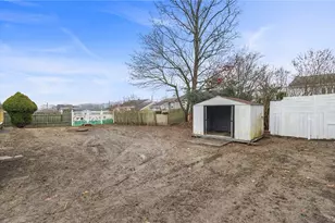 81 Kenyon Rd, Tiverton, RI 02878 - Photo 26