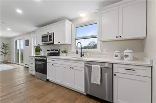 81 Kenyon Rd, Tiverton, RI 02878 - Photo 2