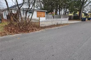 176 Canfield Ave, Warwick, RI 02889 - Photo 6