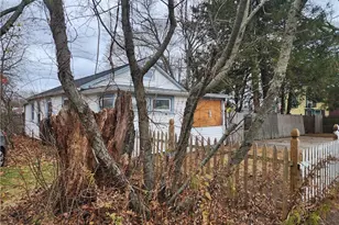 176 Canfield Ave, Warwick, RI 02889 - Photo 4