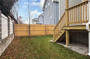 29 Dunford St, Providence, RI 02909 - Photo 32