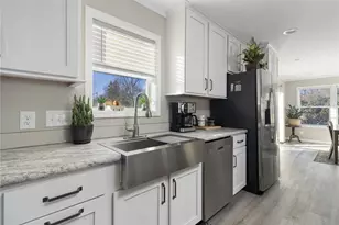 22 Valiant Dr, Coventry, RI 02816 - Photo 8