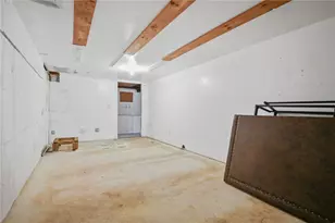 401 Lake Shore Dr, Warwick, RI 02889 - Photo 22