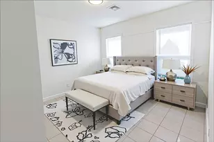 32 Sykes St, Warwick, RI 02886 - Photo 8