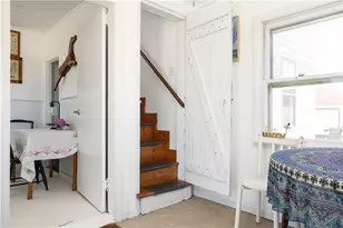 362 Bramans Ln, Portsmouth, RI 02871 - Photo 4