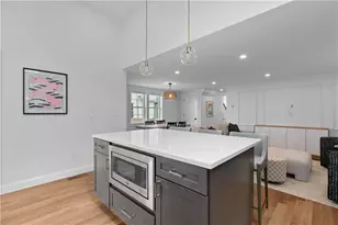 34 E Bowery St, Newport, RI 02840 - Photo 12