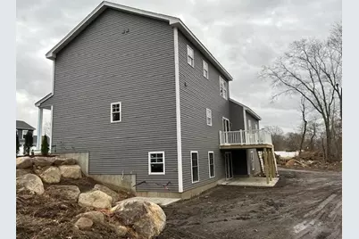 20 Doreen Court, Cranston, RI 02921 - Photo 2