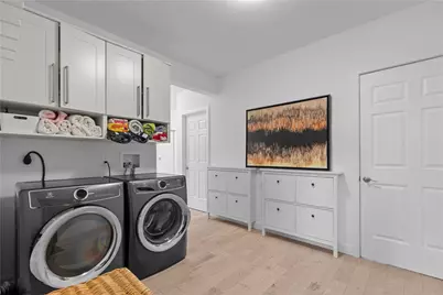 27 Weatherly Avenue, Newport, RI 02840 - Photo 12