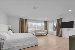 27 Weatherly Ave, Newport, RI 02840 - Photo 18