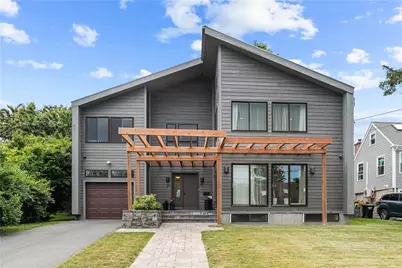 27 Weatherly Avenue, Newport, RI 02840 - Photo 1