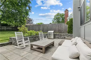 27 Weatherly Ave, Newport, RI 02840 - Photo 26