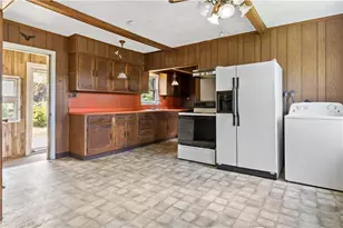 3 Larkin St, South Kingstown, RI 02879 - Photo 6