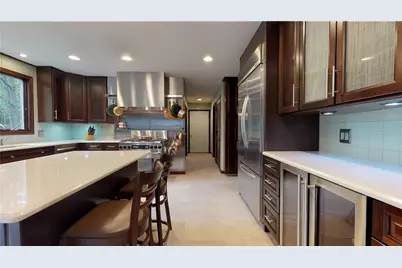 48 Saint George Court, Warwick, RI 02888 - Photo 6