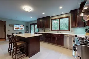 48 St George Ct, Warwick, RI 02888 - Photo 10