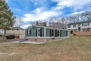 1 Admiral St, Woonsocket, RI 02895 - Photo 24